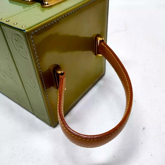 Auth Louis Vuitton Green Monogram Vernis Leather Bleecker Box Bag Preloved Purse - Picture 5 of 8